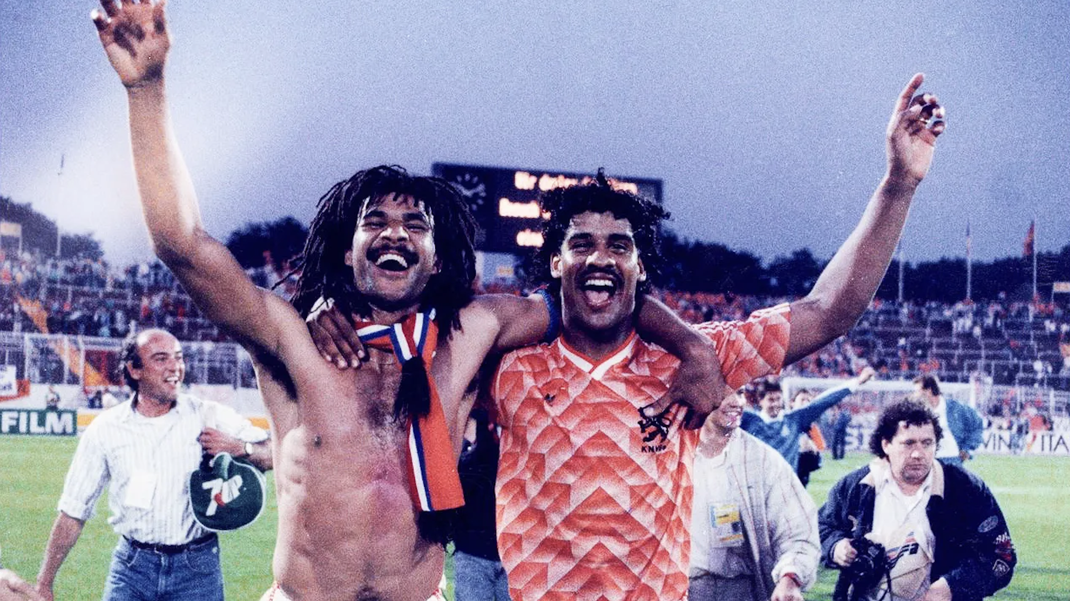 L’INFLUENCE DU SURINAME SUR LES PAYS-BAS 🇸🇷⚽