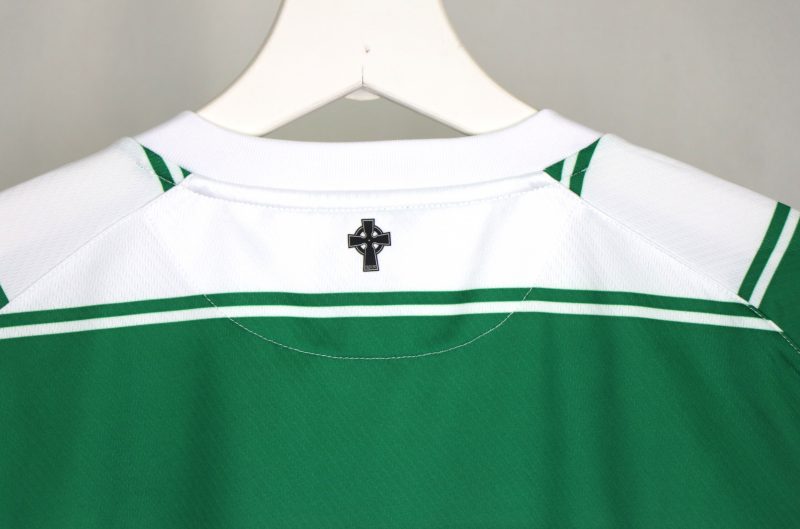 Le troisième maillot du Celtic 25-26 sera blanc cassé et présentera un