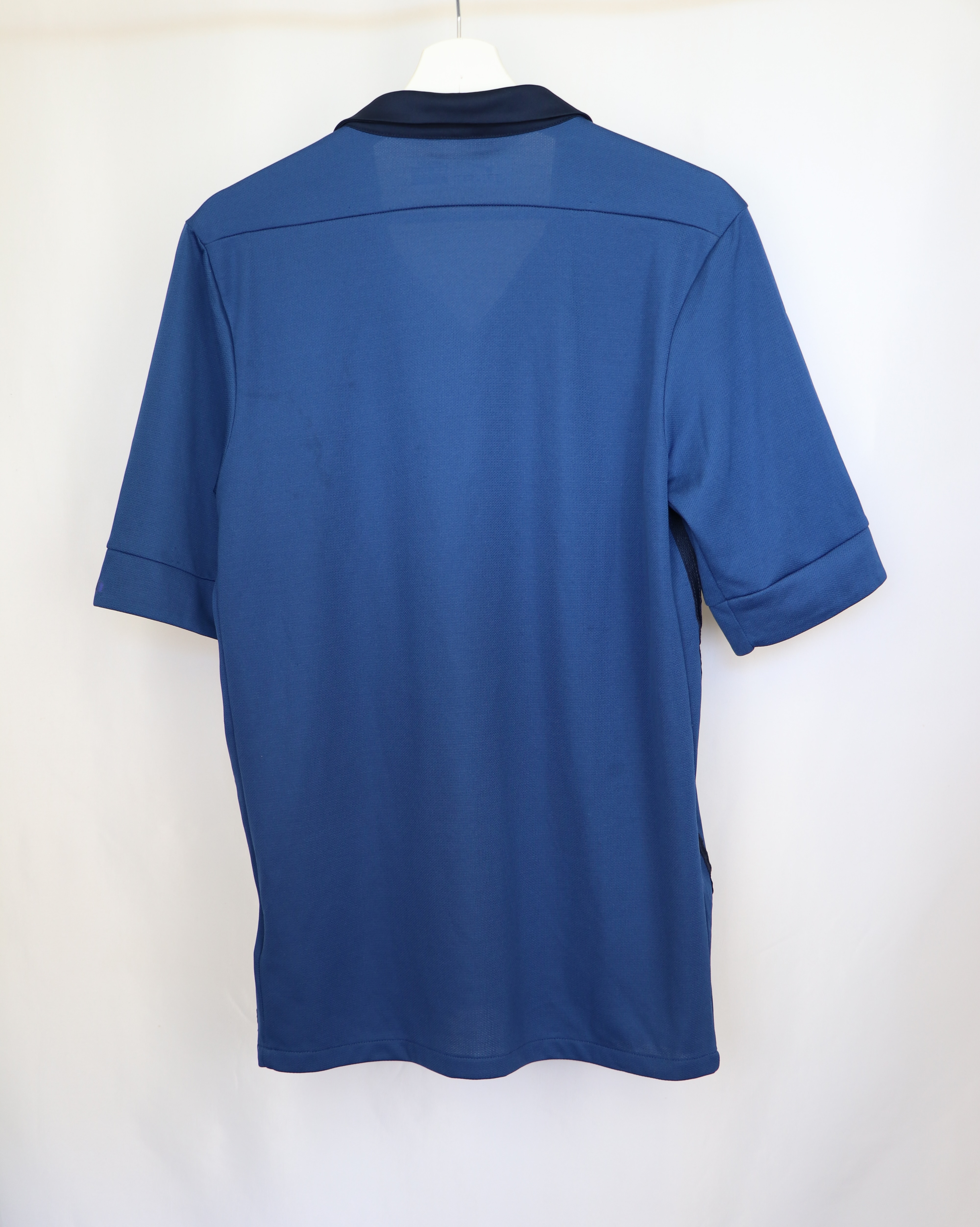 (2) BACK